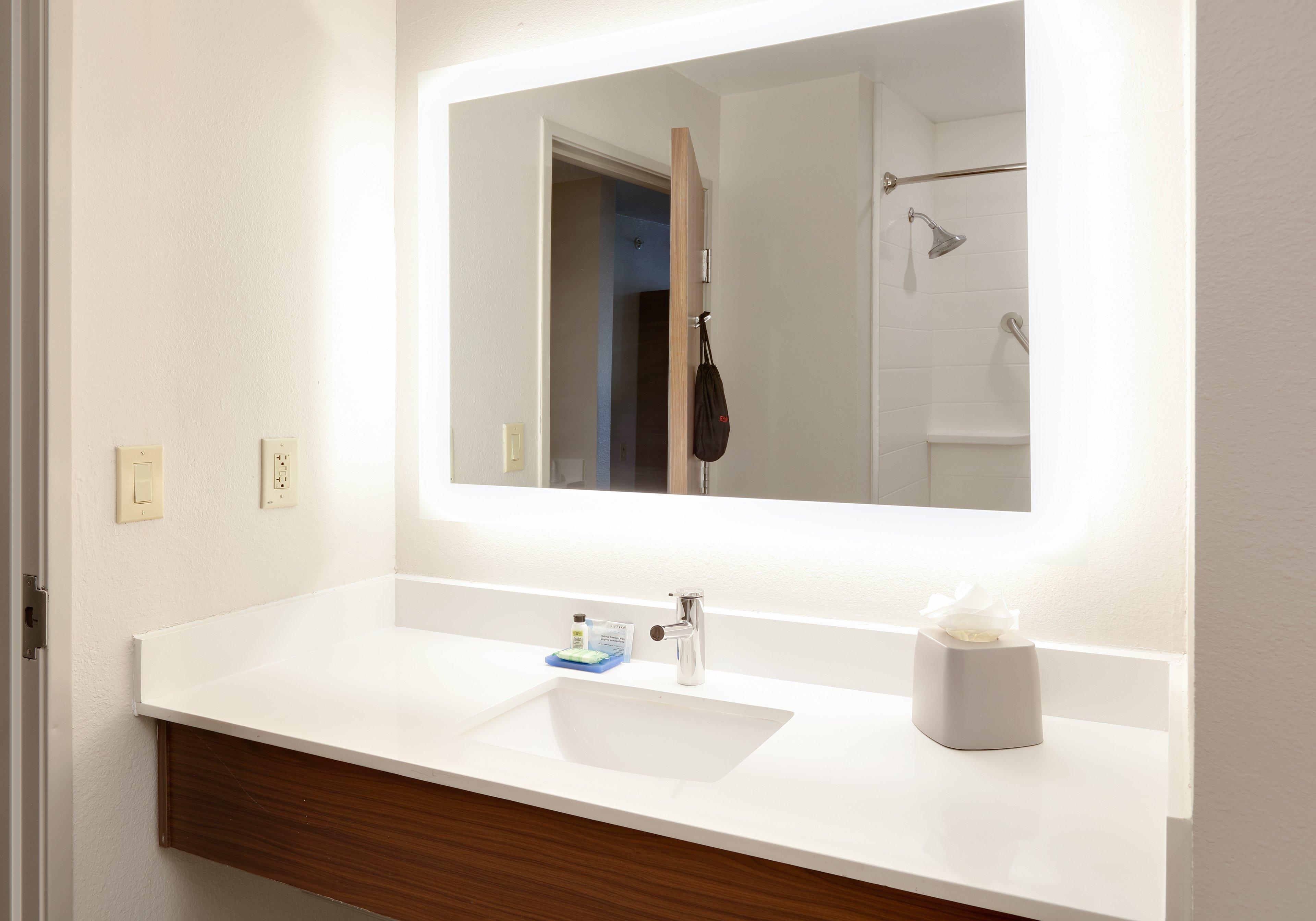 Holiday Inn Express & Suites San Antonio Nw Near Seaworld By Ihg Екстериор снимка