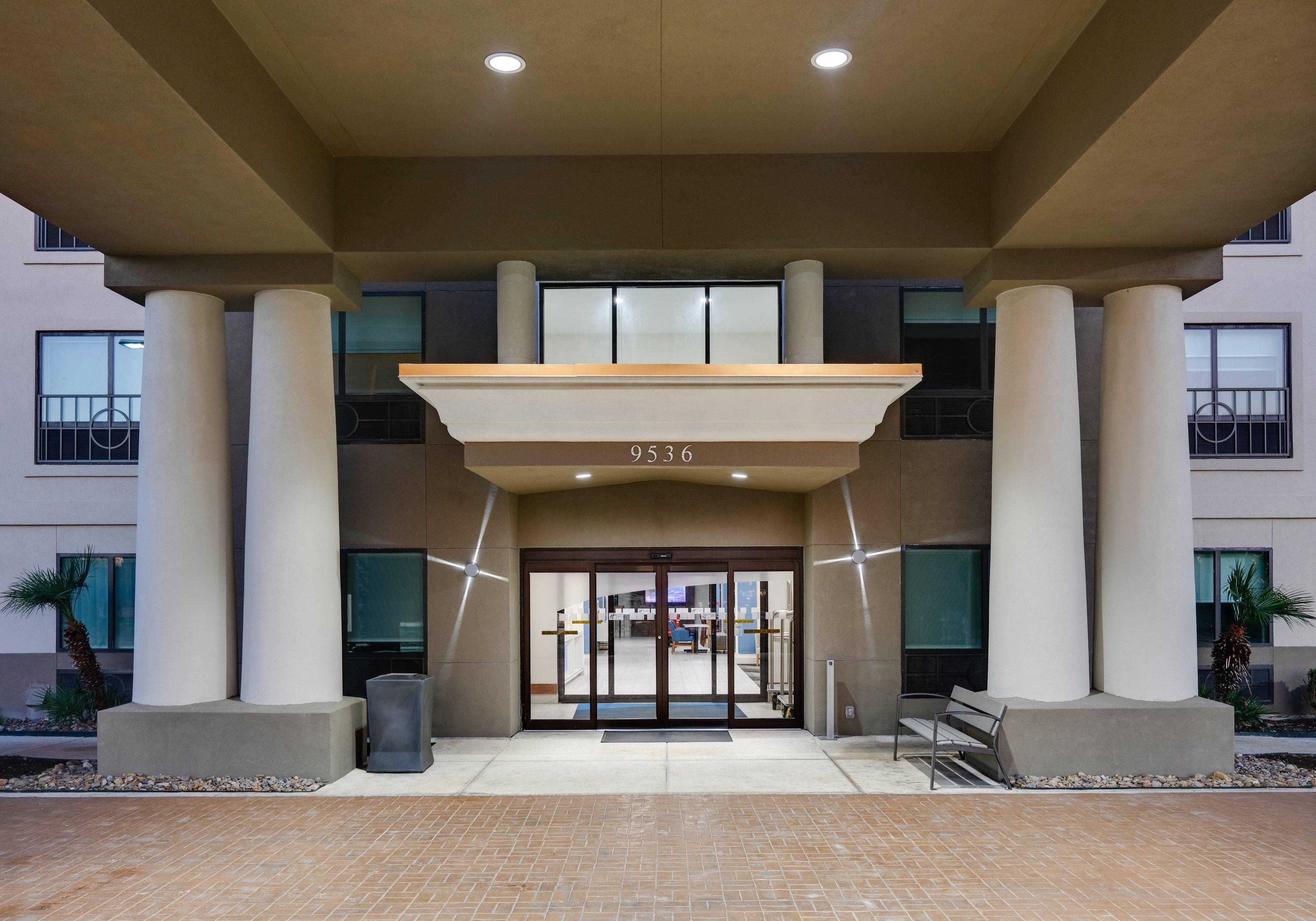 Holiday Inn Express & Suites San Antonio Nw Near Seaworld By Ihg Екстериор снимка