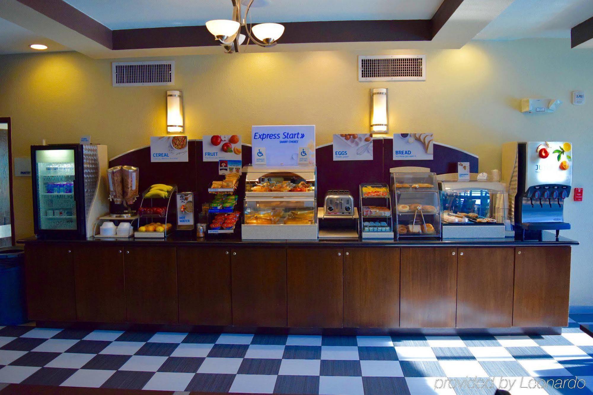 Holiday Inn Express & Suites San Antonio Nw Near Seaworld By Ihg Екстериор снимка